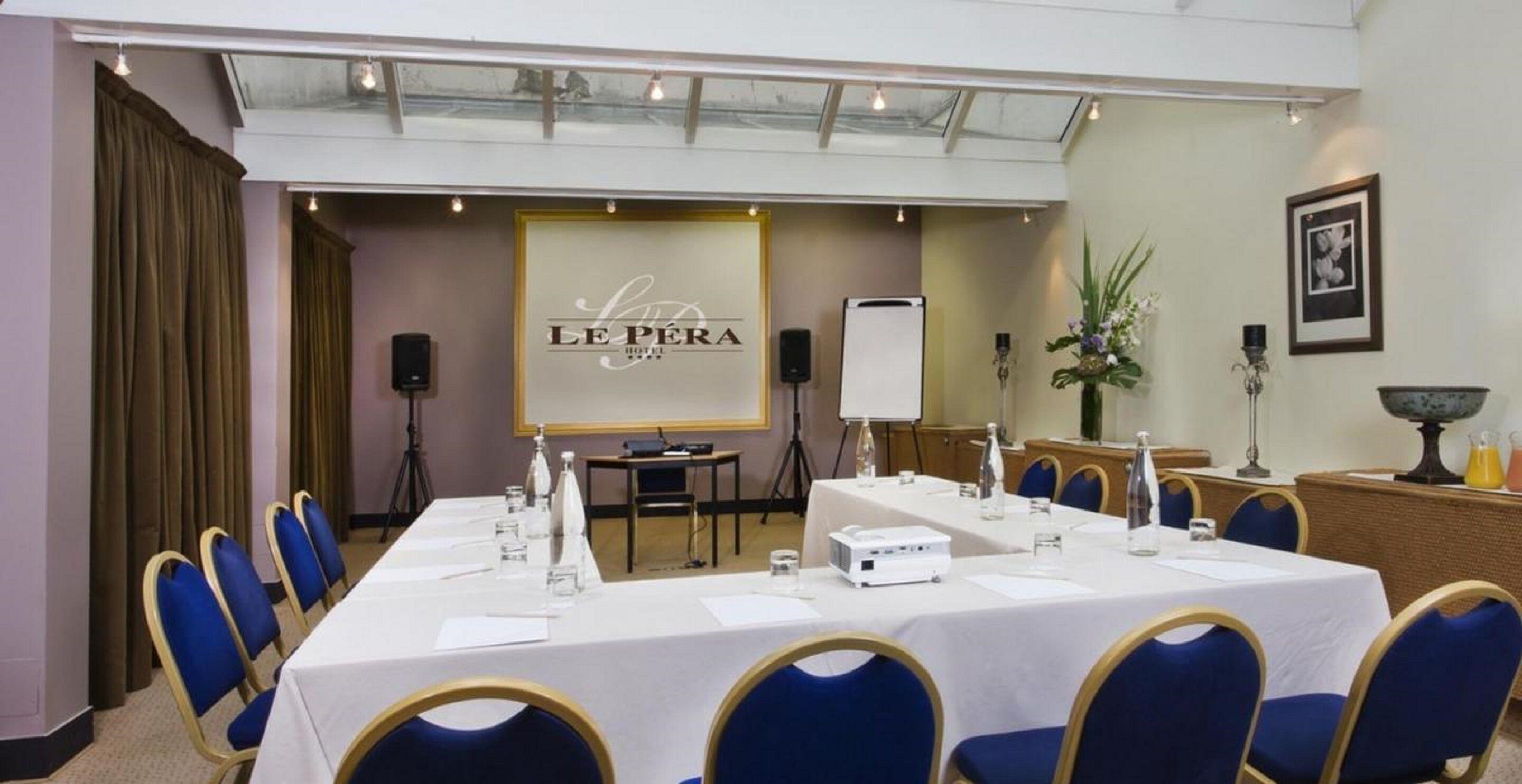 Hotel Le Pera