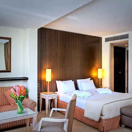 Le Pera 4* Paris