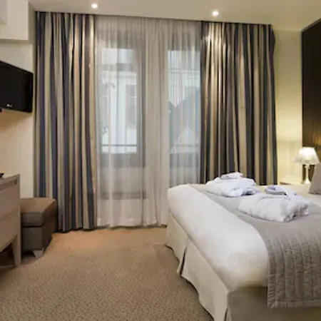 Le Pera Hotel